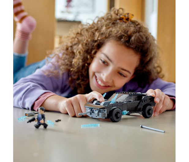 LEGO DC Batman 76181 Batmobil™: pościg za Pingwinem™ - 1030815 - zdjęcie 3